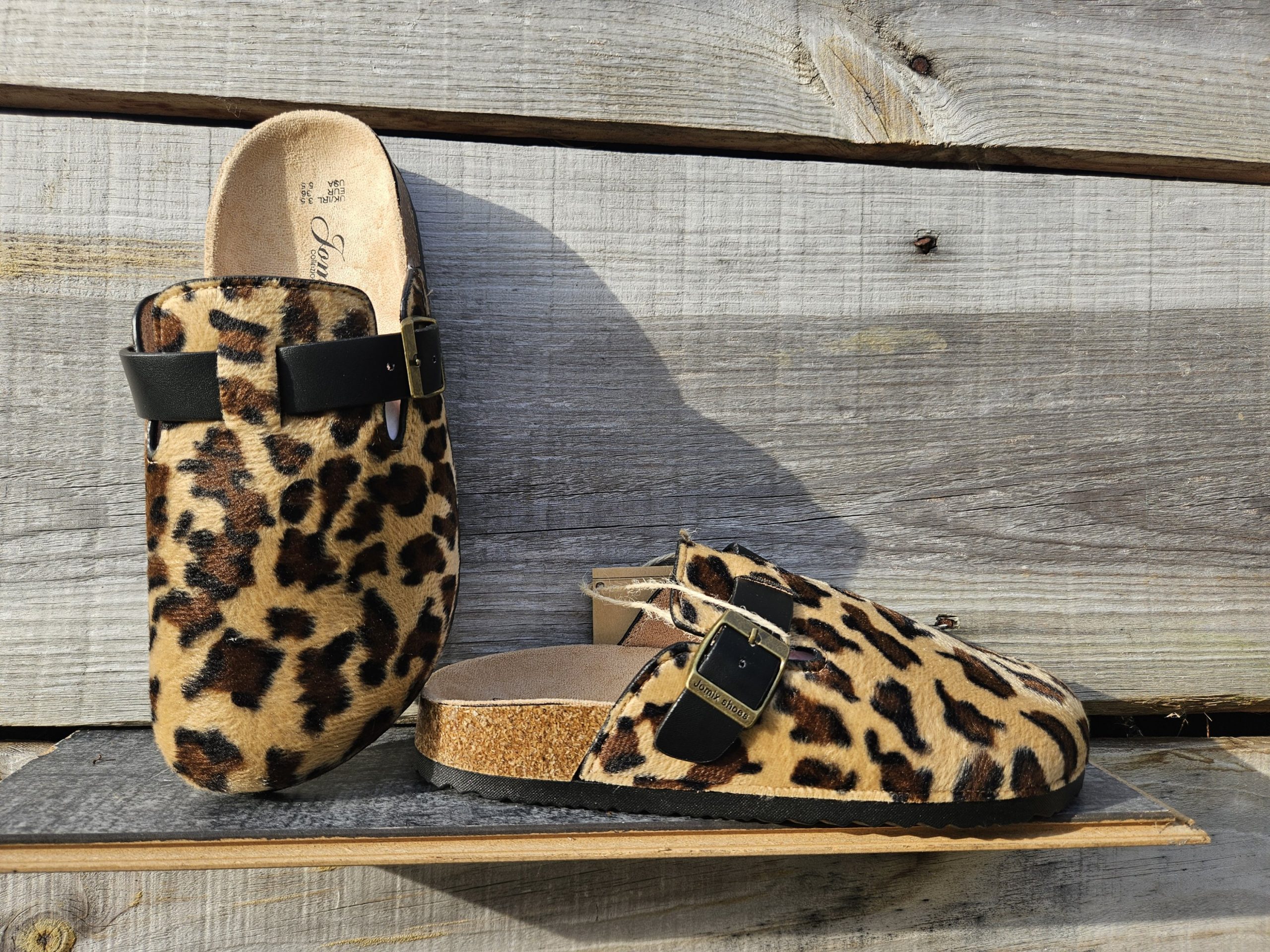 sabots léopard réf bella