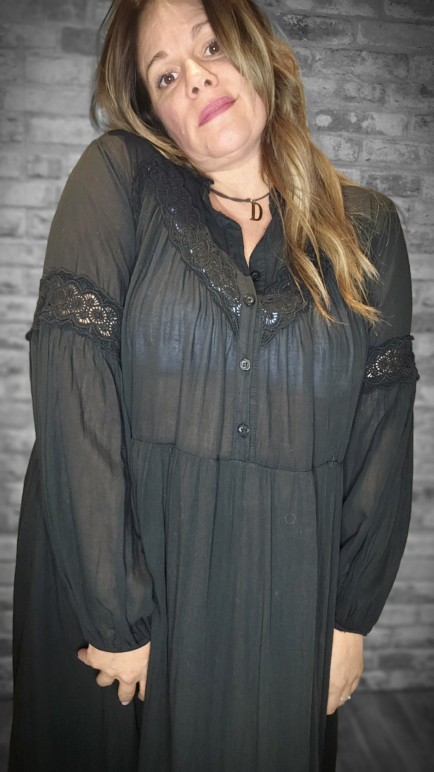 robe ref Angel garza