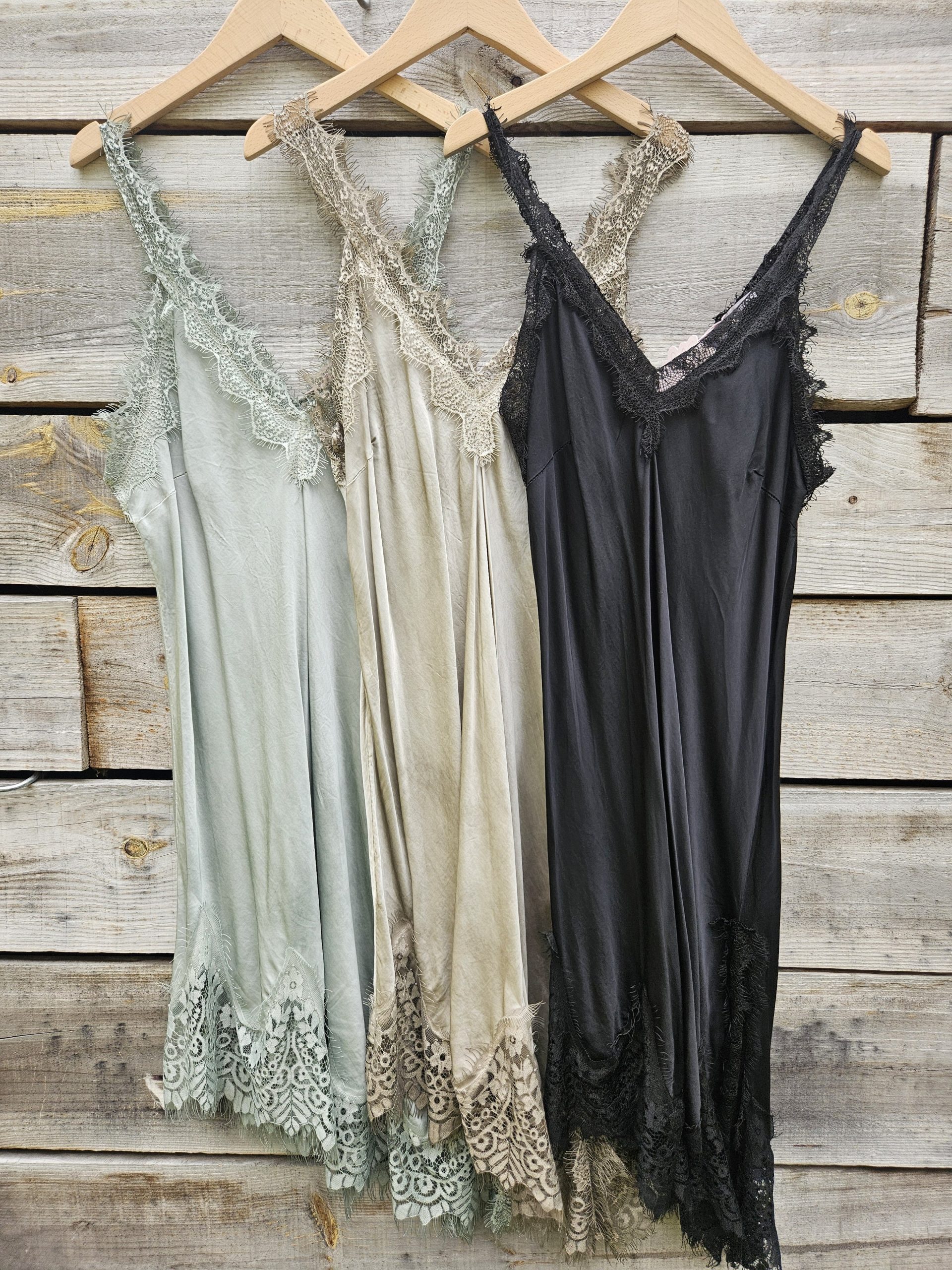 robe April réf nit